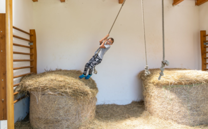 Tipp gyerekek a Georgikon Majormúzeumban kipróbálhatják a játszópajtát