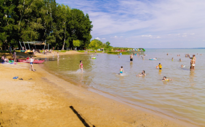 Homokos partszakasz, a kisgyermekes családok kedvence