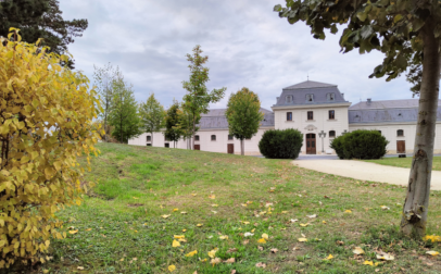 Hintókiállítás hozzátartozik az alapjegyhez, ha a kastélyban járunk