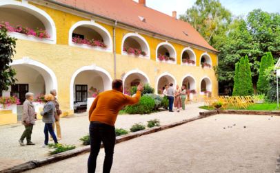 Tipp petanque pálya a Pethő-ház udvarán
