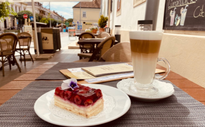 Zenit Coffee House and Restaurant