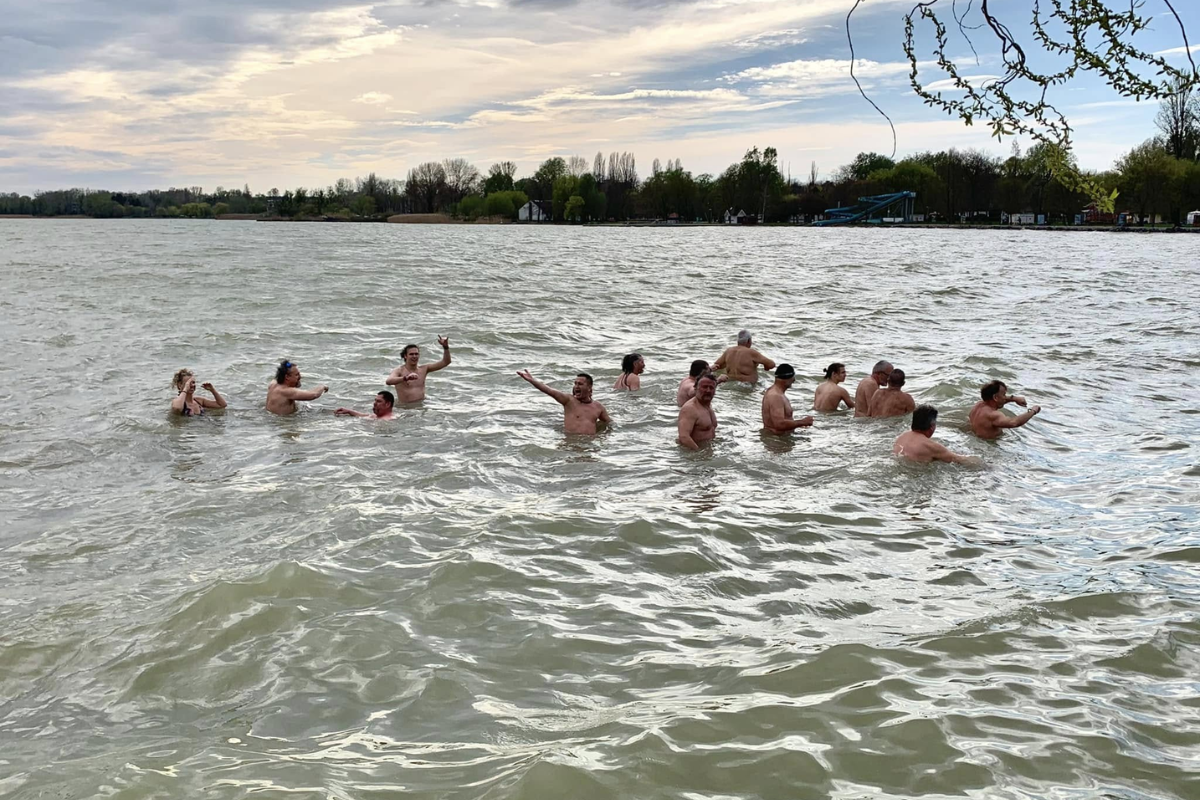 Spring-Greeting Splash